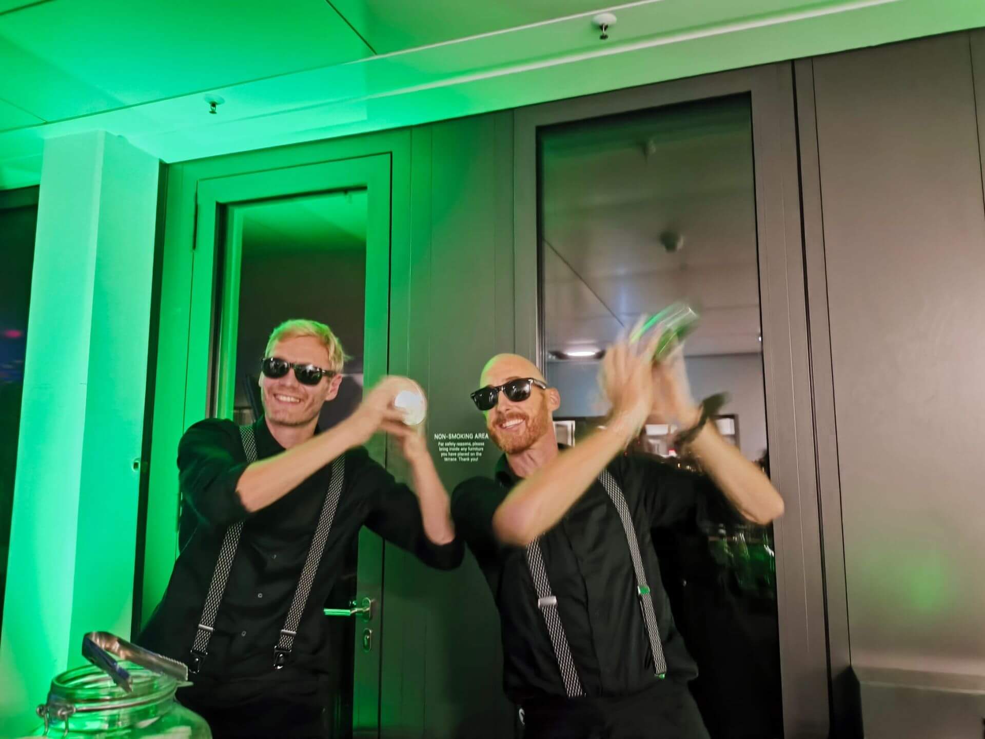 U services hire bartender gallery 02