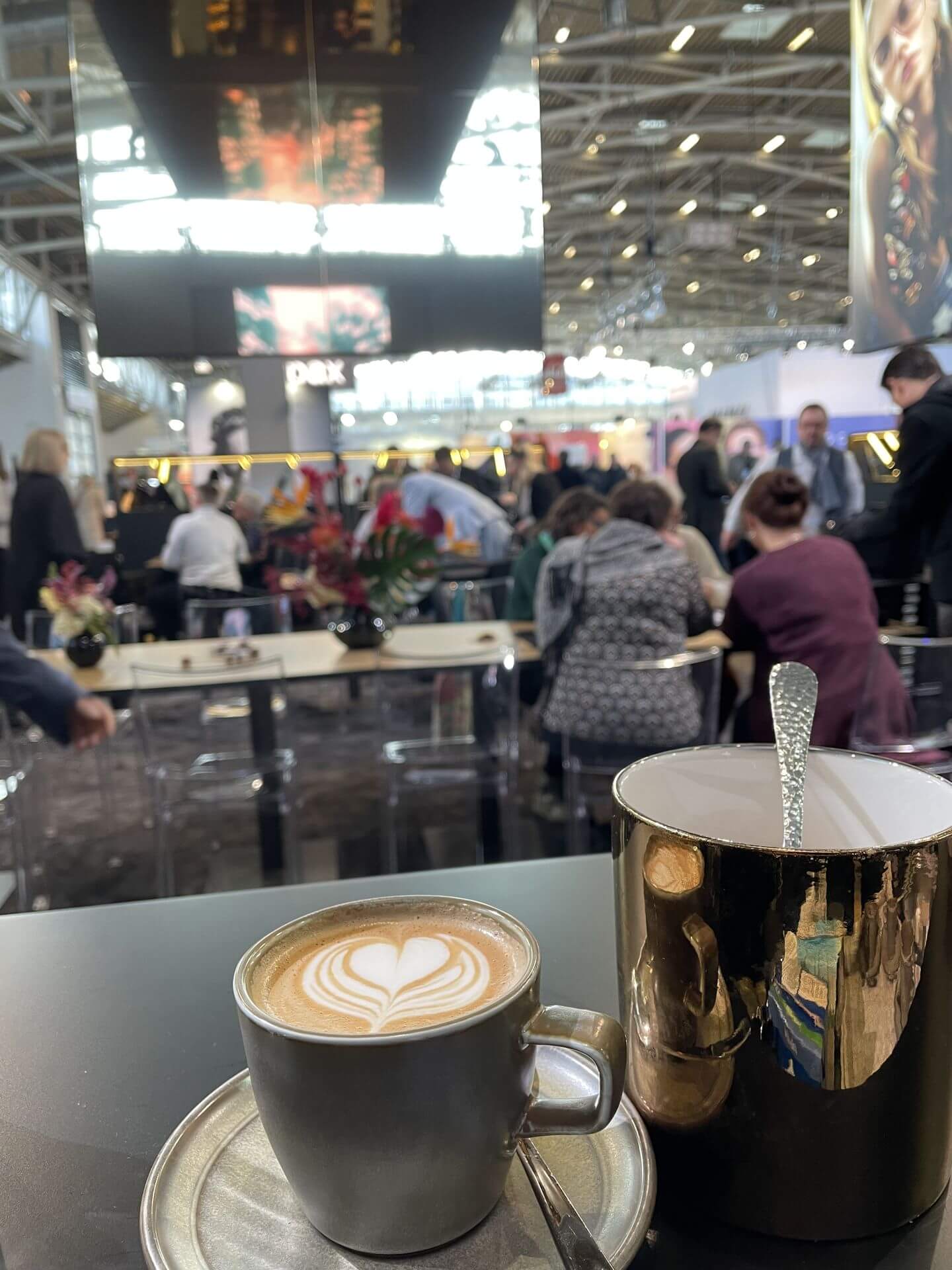 U services messe gallery 12