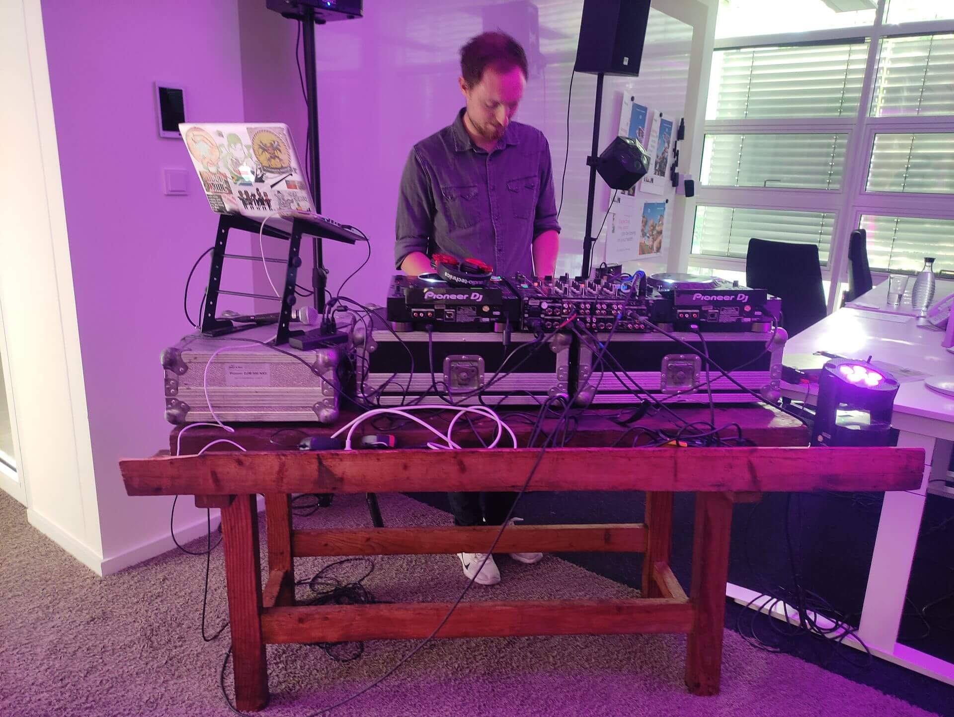 U services others gallery 06